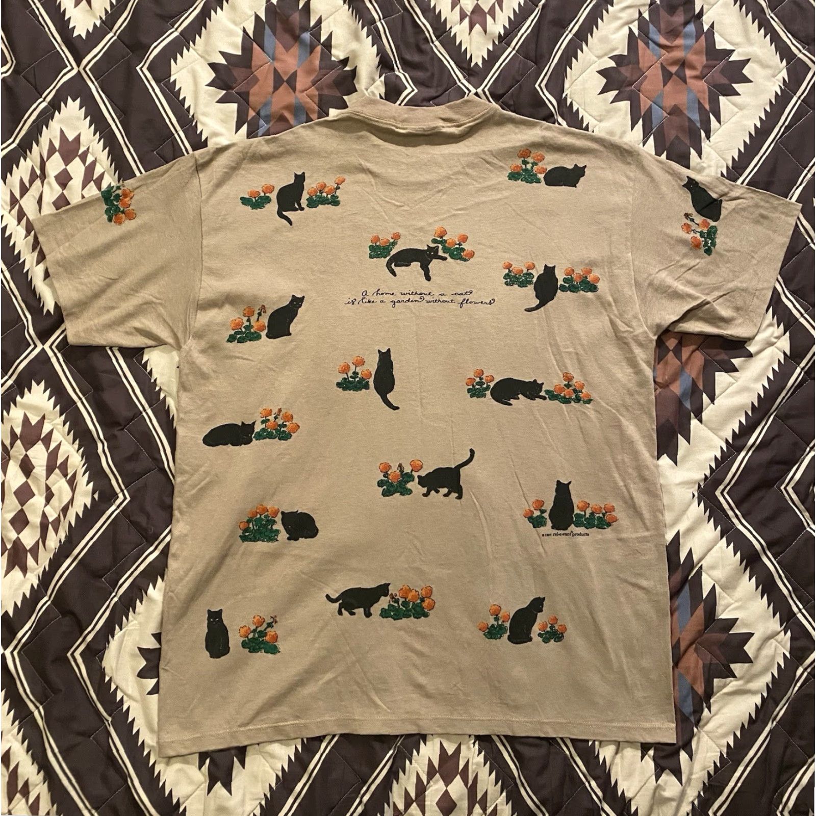 Vintage VINTAGE Rel-E-Vant T-Shirt Cats & Flowers AOP Beige Adult XL Men Short Sleeve Crew Neck 90s Size US XL / EU 56 / 4 - 3 Thumbnail