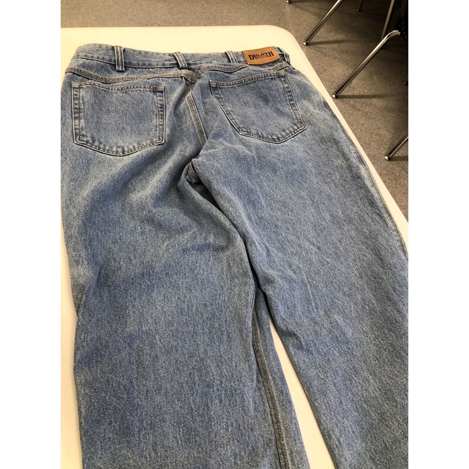 Duluth Trading Company Duluth Trading Jeans 37 x 29 Relaxed Fit Work Casual Reinforced Pocket Light Wsh Blue Cotton Mens Size US 37 - 3 Thumbnail