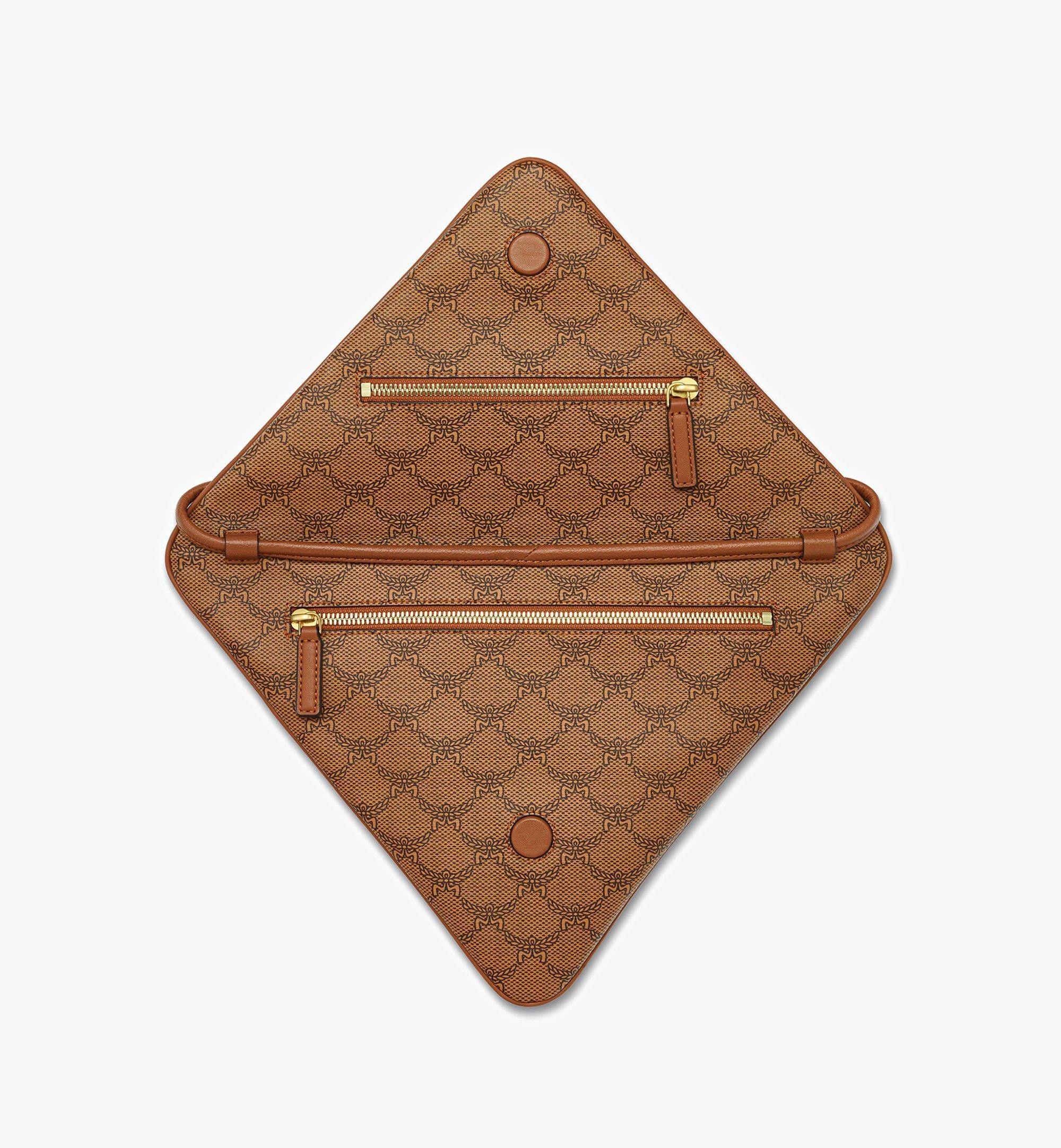 MCM o1mt1gz0725 Size: OS / Pouch in Brown Size ONE SIZE - 2 Thumbnail
