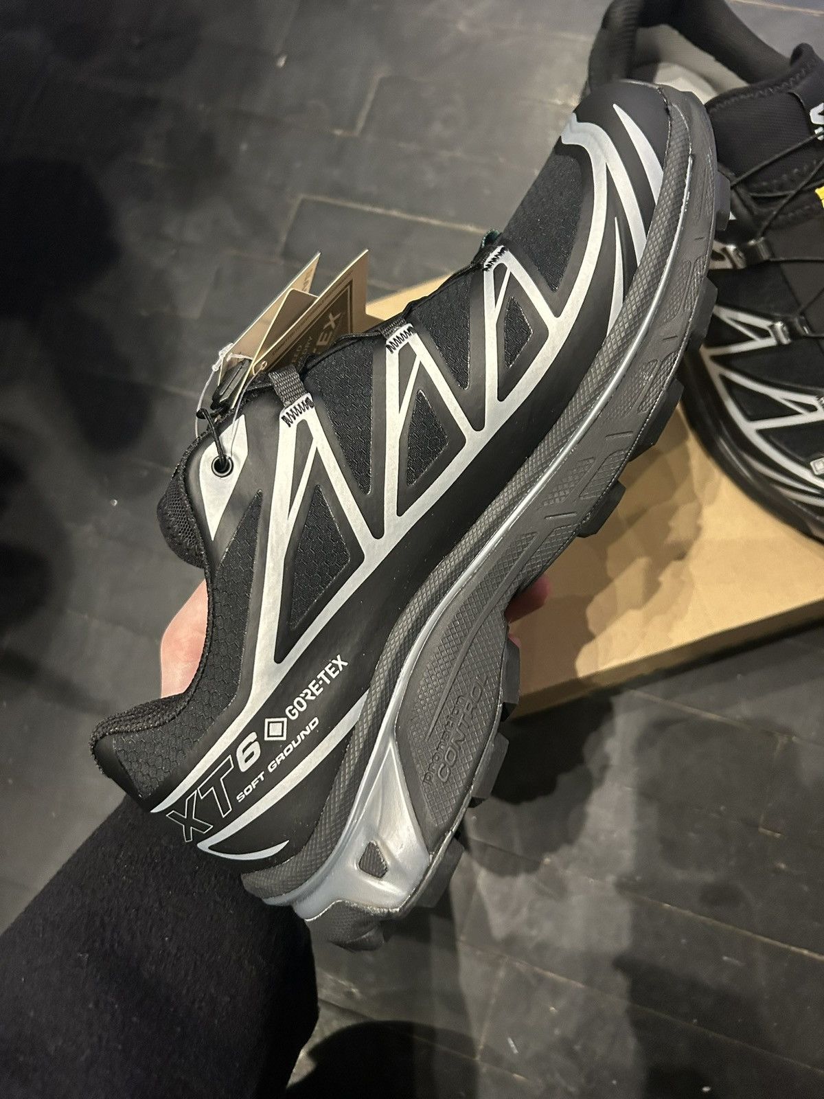 Salomon Salomon XT-6 Goretex Size US 9 / EU 42 - 4 Thumbnail