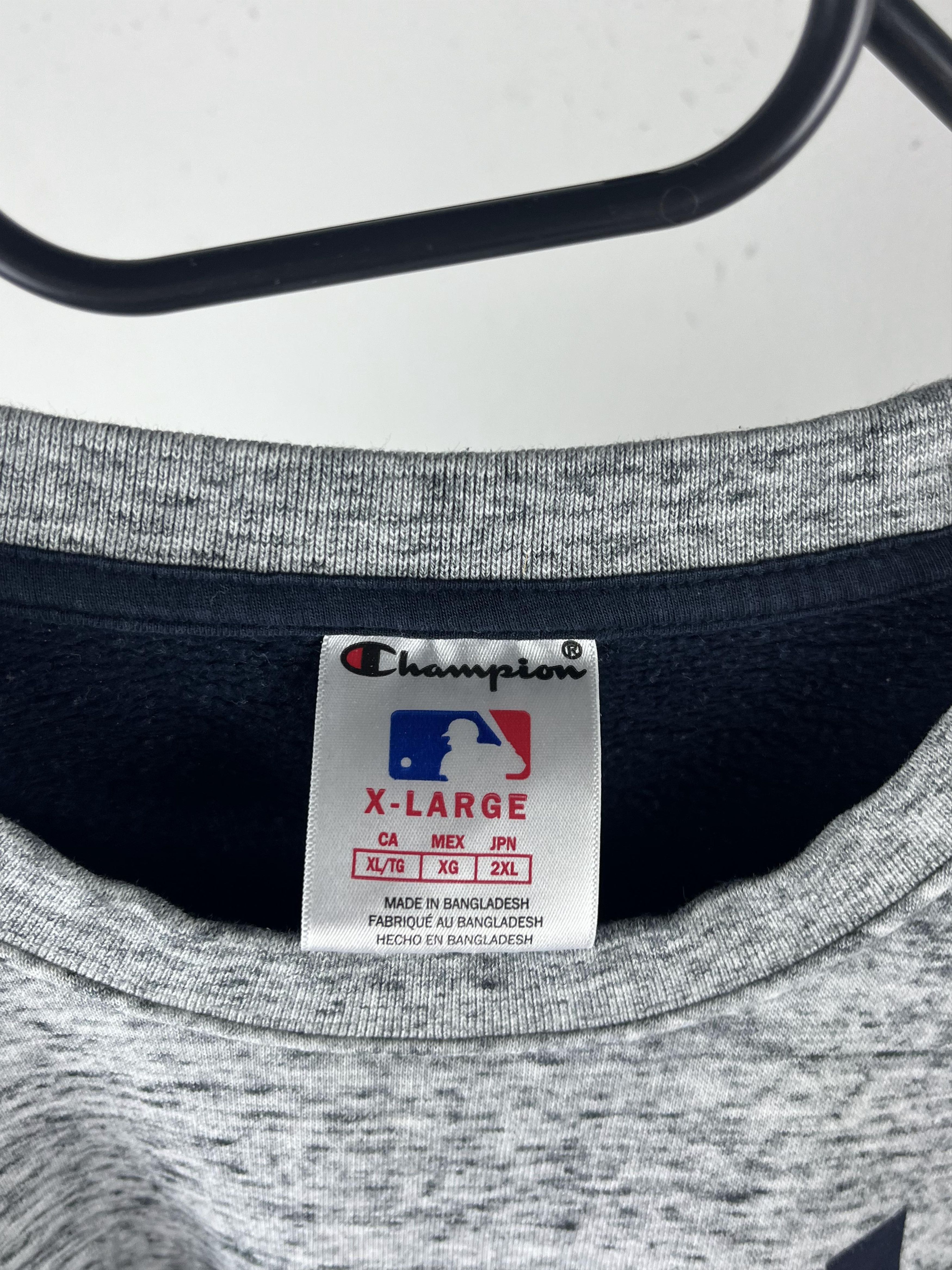 Champion × New York Yankees RARE! New York Yankees Champion Big Logo Sweatshirt Size US L / EU 52-54 / 3 - 2 Thumbnail