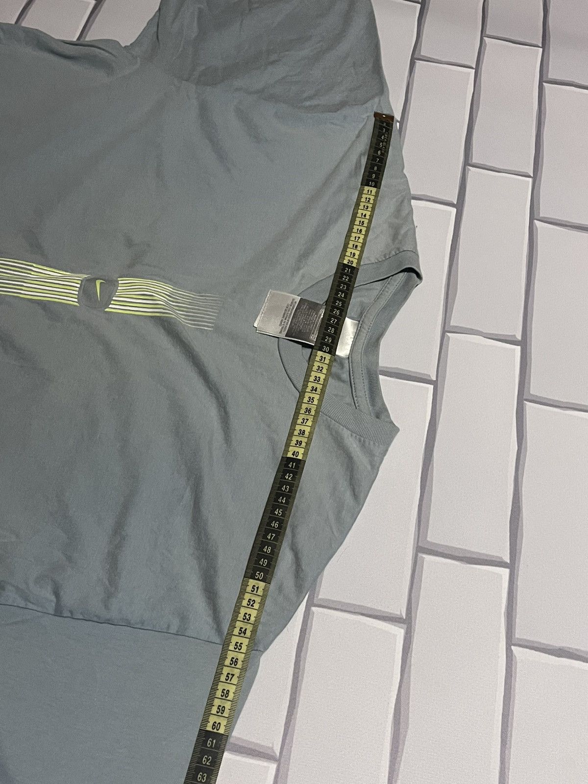 Nike Vintage 00s Nike Tech Tee Grey / Neon Swoosh Size US XXL / EU 58 / 5 - 10 Thumbnail