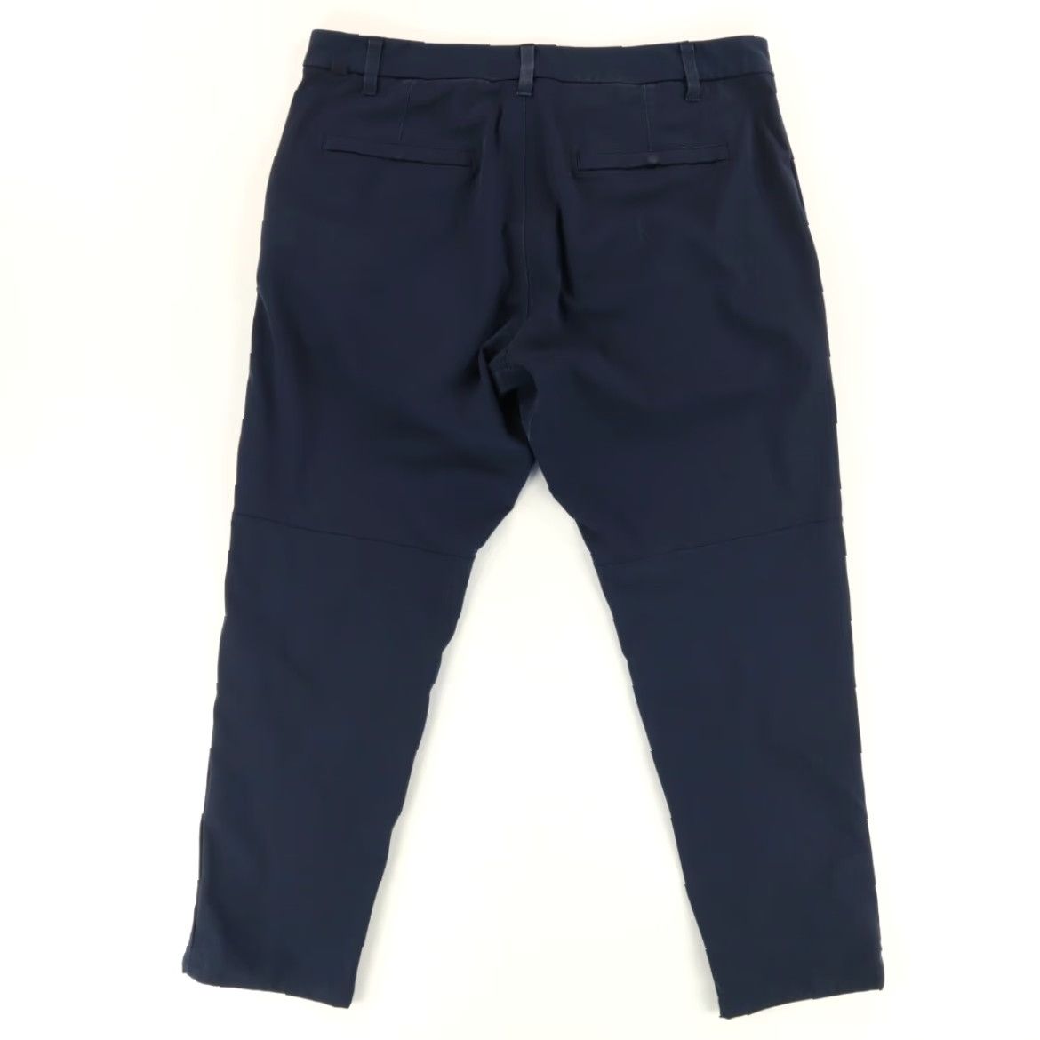 Lululemon Lululemon Commission Classic 30 Polyester Chino Pants Navy Blue Men 36 Navy Blue Mens Regular Chino Pants Size US 36 / EU 52 - 4 Thumbnail