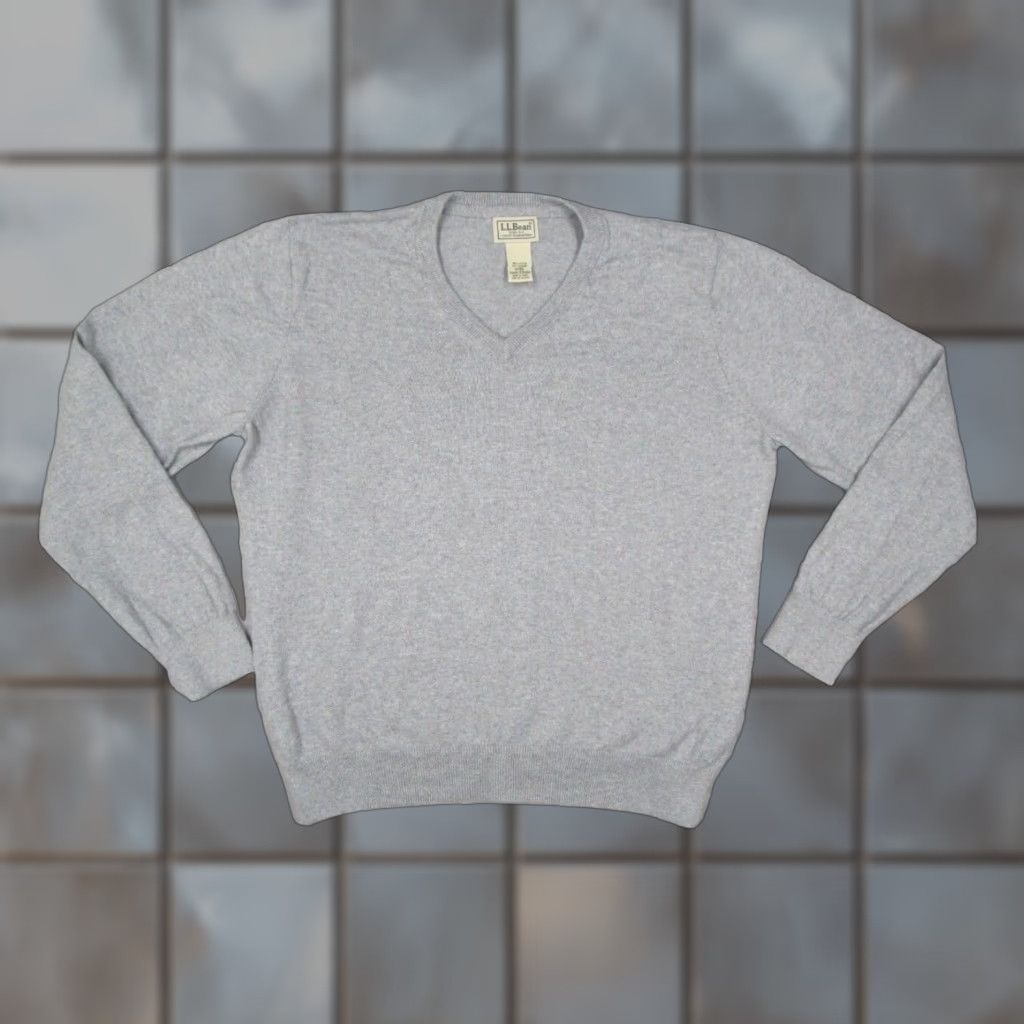 Vintage VINTAGE L.L. Bean Sweater Mens Medium Pullover Knit V-Neck Long Sleeve Casual Winter Gray Cotton Cashmere Blend Size US M / EU 48-50 / 2 - 1 Thumbnail