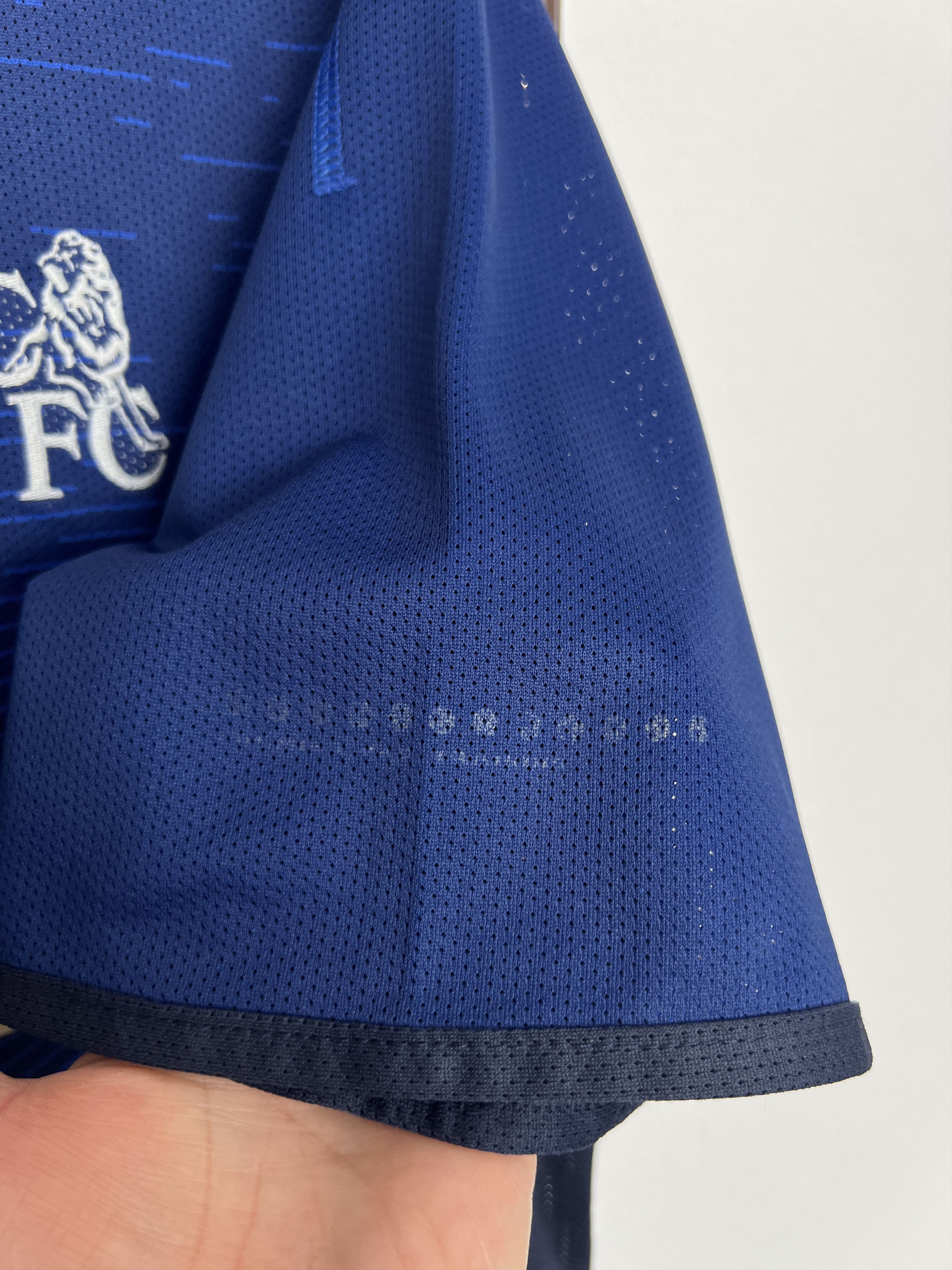 Umbro Vintage Chelsea Football Train Shirt Jersey Trikot Rare Size US L / EU 52-54 / 3 - 5 Thumbnail