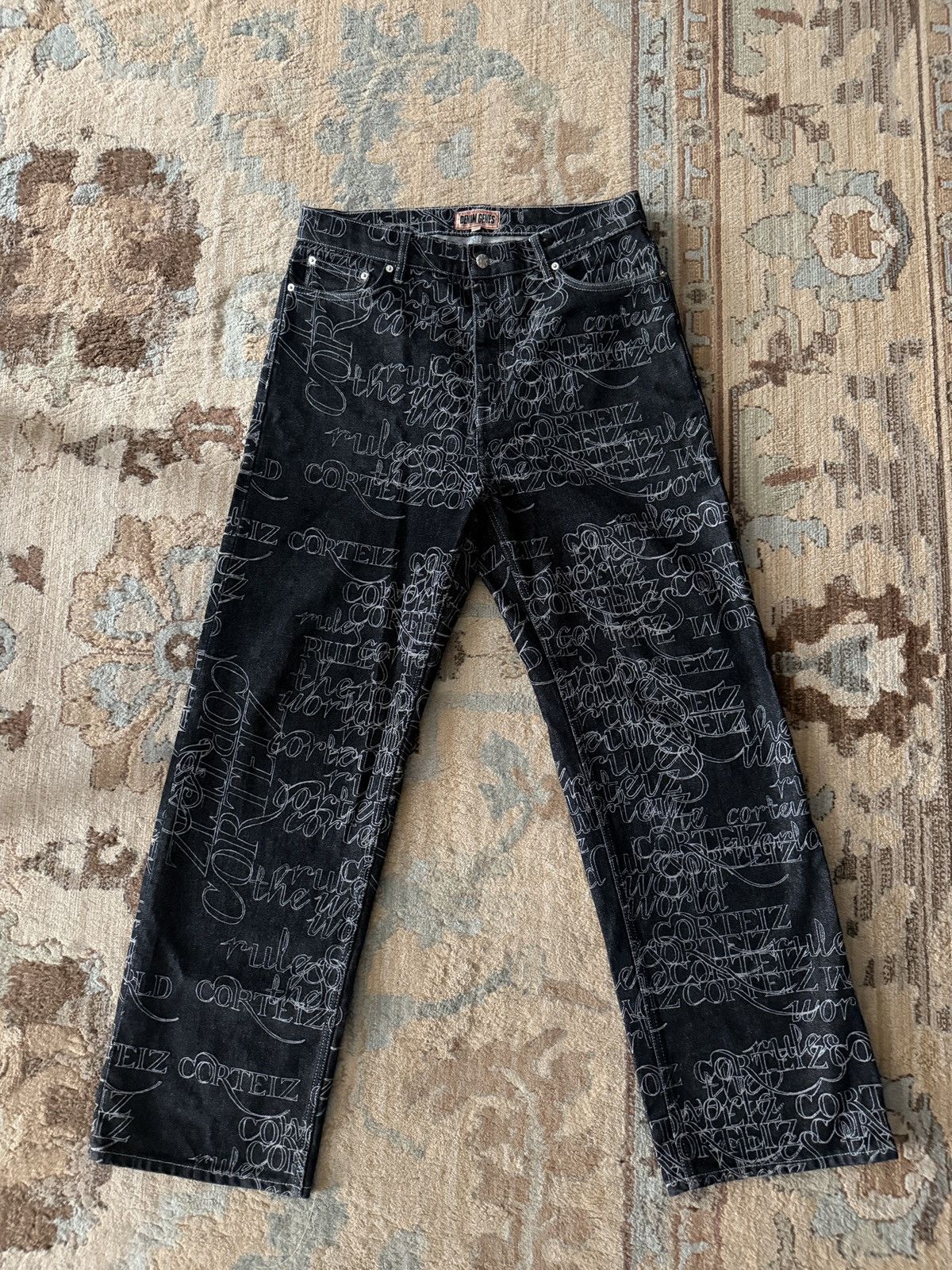 Corteiz Corteiz Hand Written Spell Out Script Denim Jeans FW2025 Size US 34 / EU 50 - 1 Thumbnail