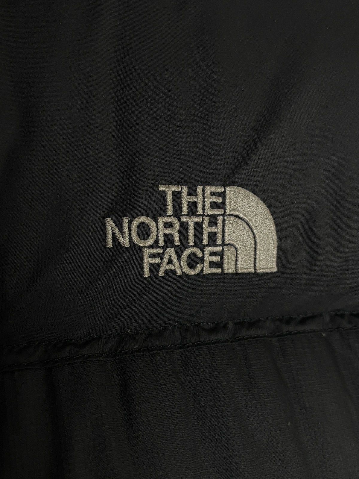 The North Face The North Face 700 Nupste Down Puffer Vest TNF Streetwear Size US M / EU 48-50 / 2 - 5 Thumbnail