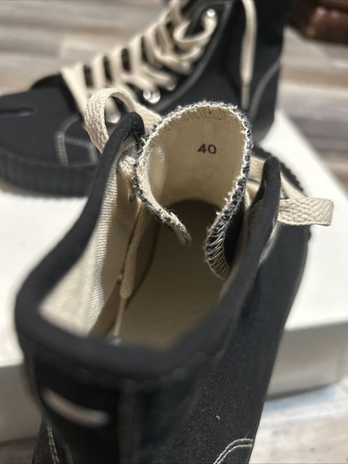 Maison Margiela Maison Margiela High Top Black And White Seude Tabi Sneakers Size US 7 / EU 40 - 8 Thumbnail