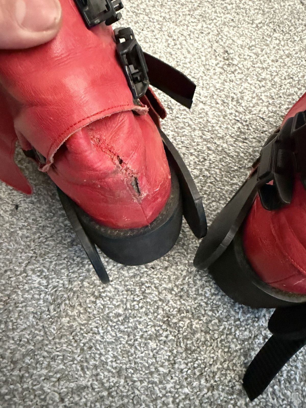 20471120 Ski boots