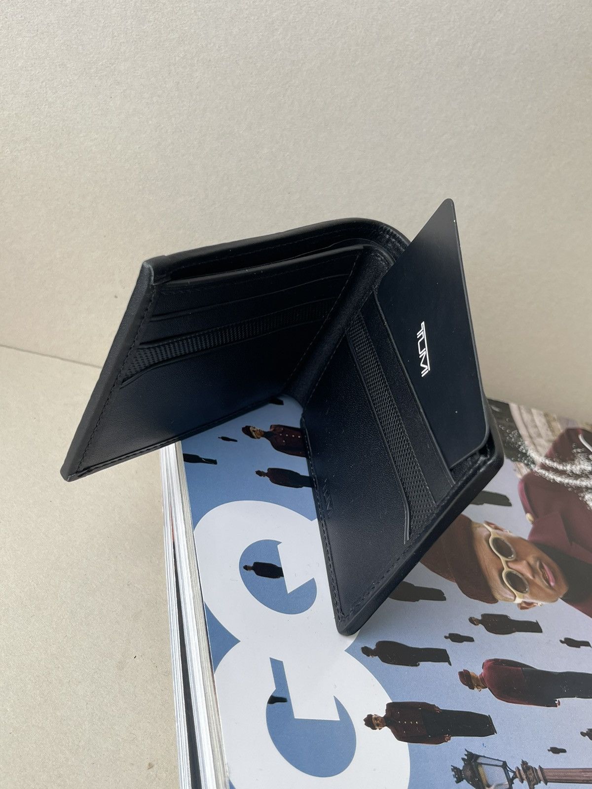 Tumi (New+Tag) Tumi wallet ‘rare’ limited (men) double billfold Size ONE SIZE - 5 Thumbnail