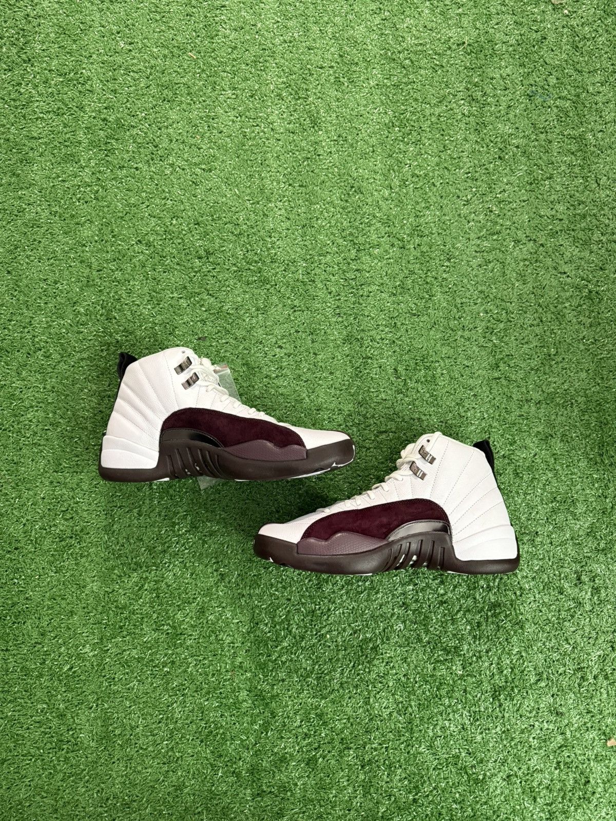 A Ma Maniere WOMEN'S A MA MANIÉRE AIR JORDAN XII "WHITE" Size US 9 / IT 39 - 6 Thumbnail