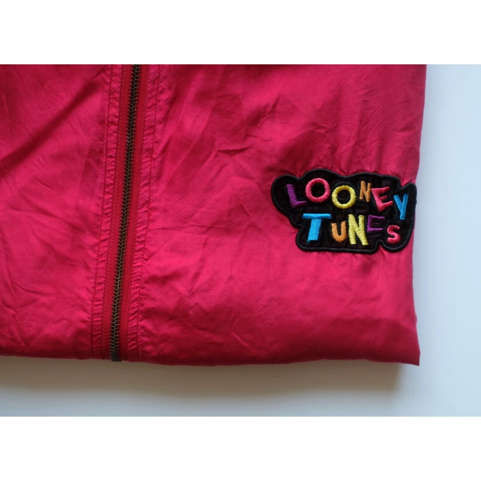 Vintage VINTAGE Looney Tunes Daffy Duck Jacket Warner Bros Inc TV Movie 90s 100% Silk Men SZ M Red Long Sleeve Collared Embroidered Full Zip Size US M / EU 48-50 / 2 - 5 Thumbnail