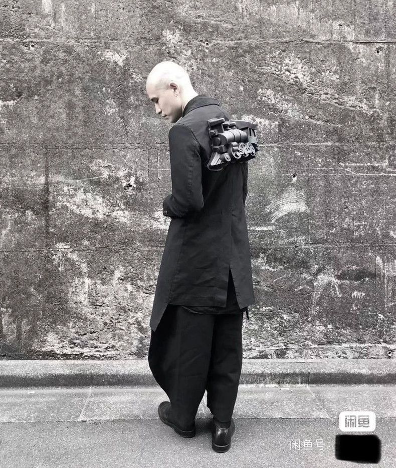 Comme des Garcons Comme des Garcons Homme Plus show black back rubber train c Size US L / EU 52-54 / 3 - 7 Thumbnail