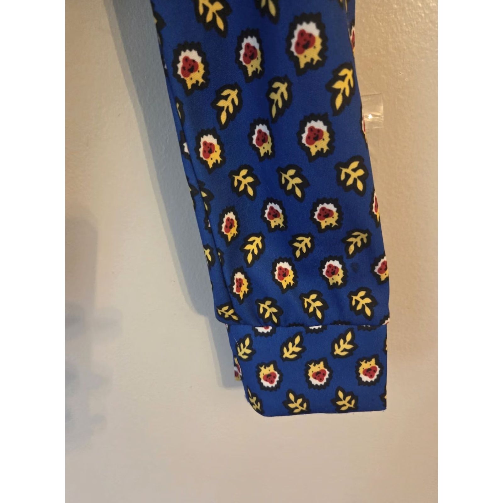 Vintage VINTAGE Jack Winter Shirt Womens S 70s Blue Strawberry Print Button Up Top (Polyester) Size S / US 4 / IT 40 - 4 Thumbnail
