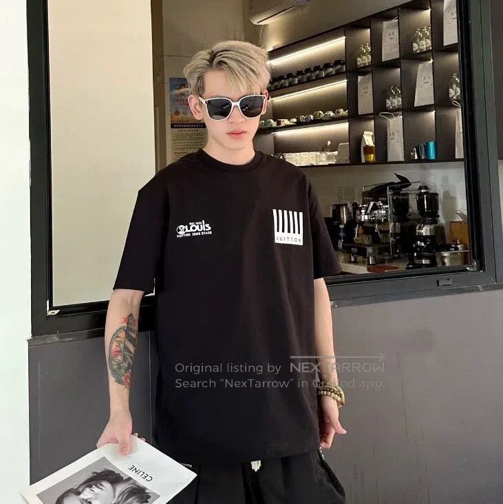 Louis Vuitton Louis Vuitton Black logo monogrammed cotton crew neck shor Size US L / EU 52-54 / 3 - 8 Thumbnail