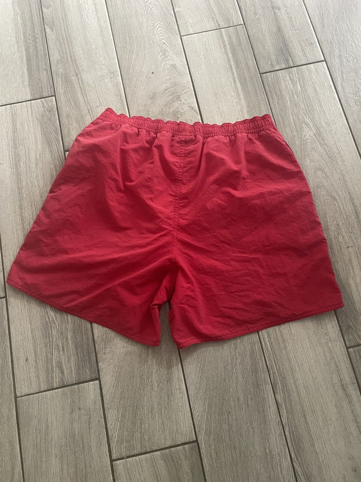 Quiksilver Quiksilver big logo vintage 90s archive retro streetwear Size US 33 - 2 Thumbnail