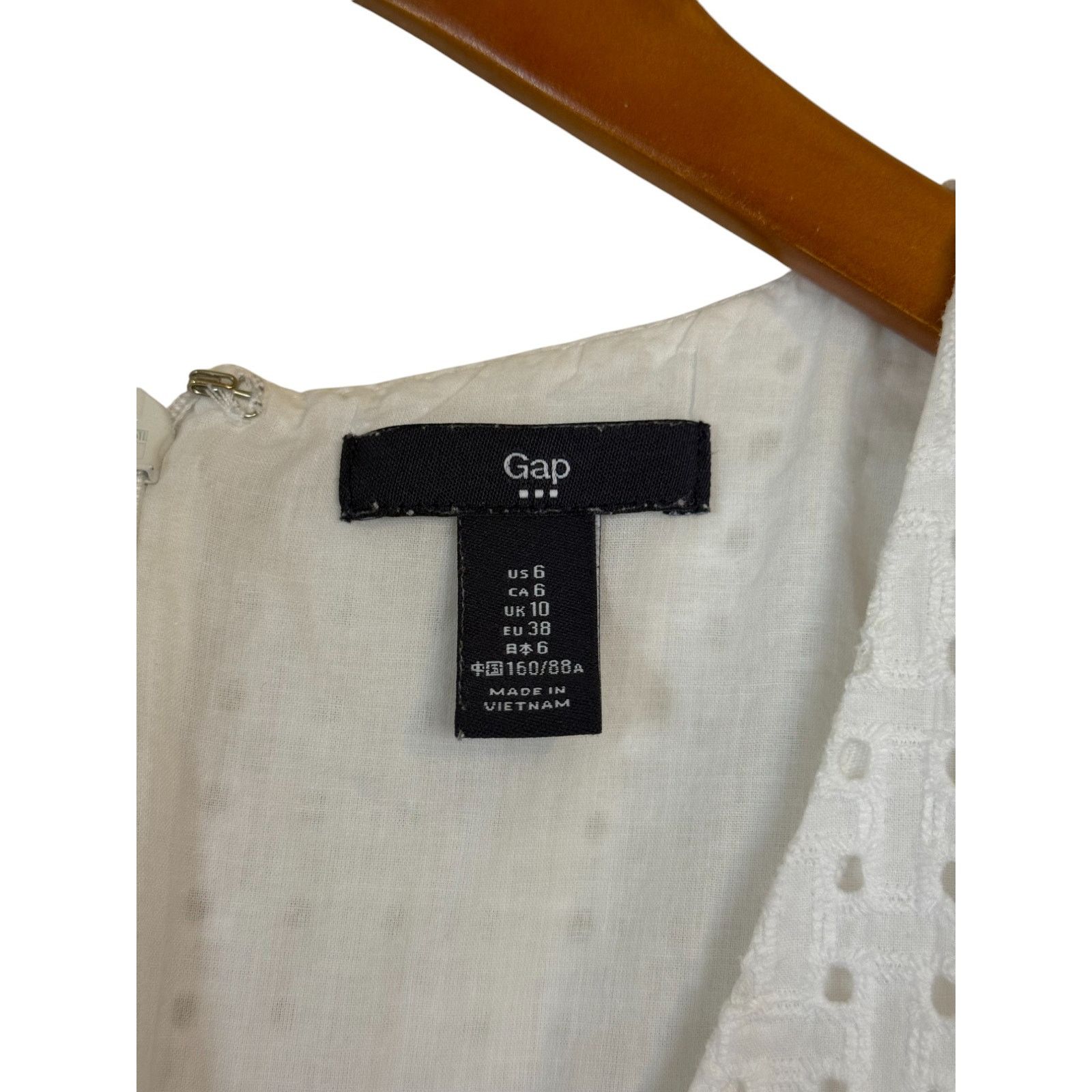 Gap GAP Dress Women 6 White Eyelet Graduation Spring Church Size M / US 6-8 / IT 42-44 - 4 Thumbnail