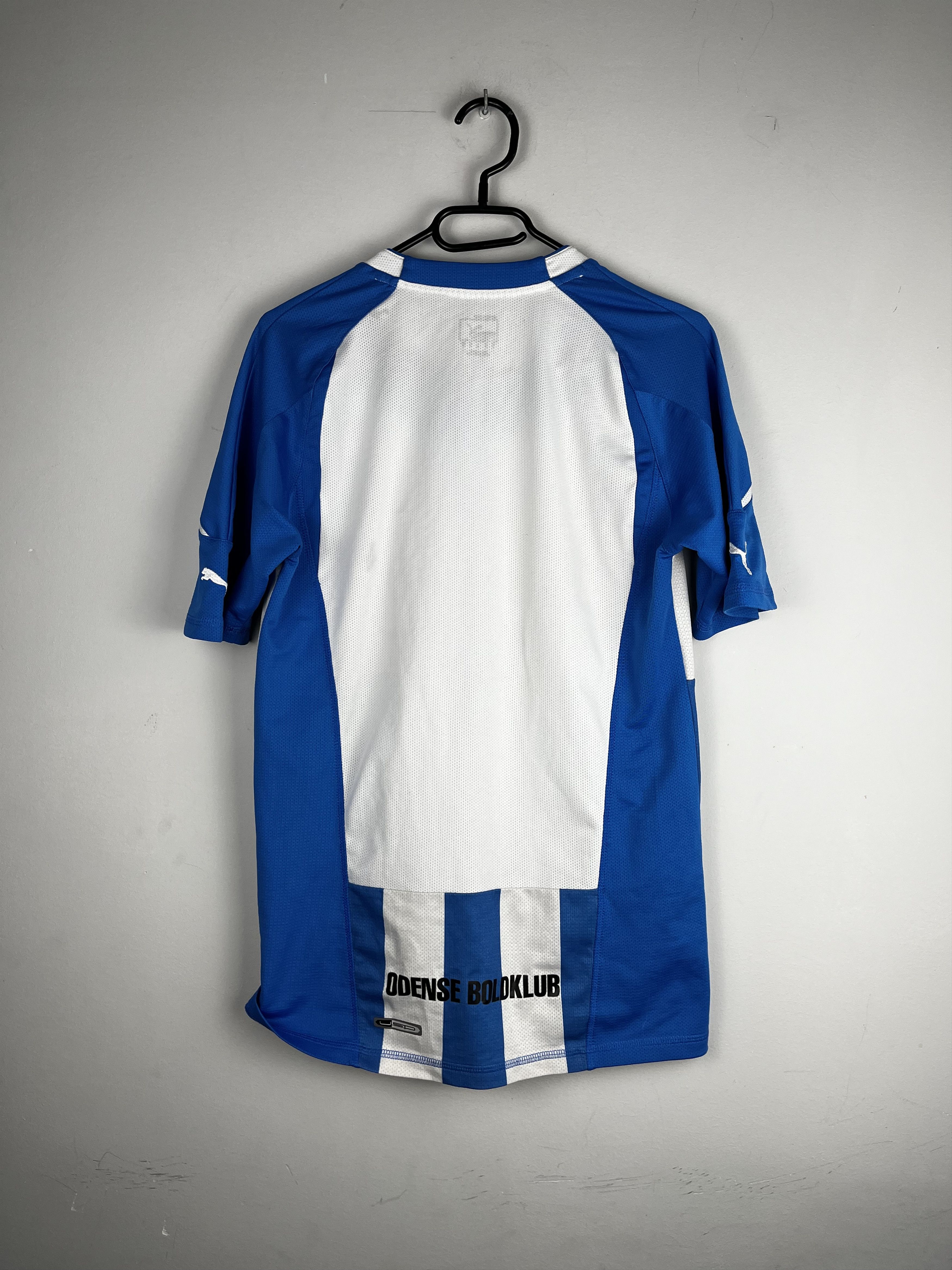 Puma Puma Odnese OB 2010/2011 Home Kit Jersey Size US S / EU 44-46 / 1 - 5 Thumbnail