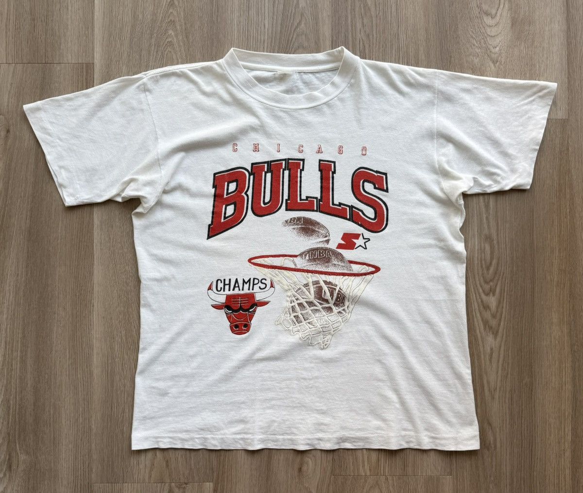 NBA Vintage 90s Nba Chicago Bulls Champs Basketball T-Shirt Size US M / EU 48-50 / 2 - 1 Thumbnail