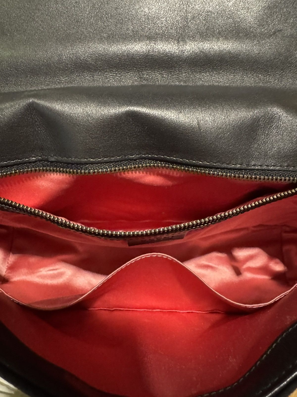 Gucci GUCCI Black Velvet Marmont 'Loved' Shoulder Bag Size ONE SIZE - 7 Thumbnail