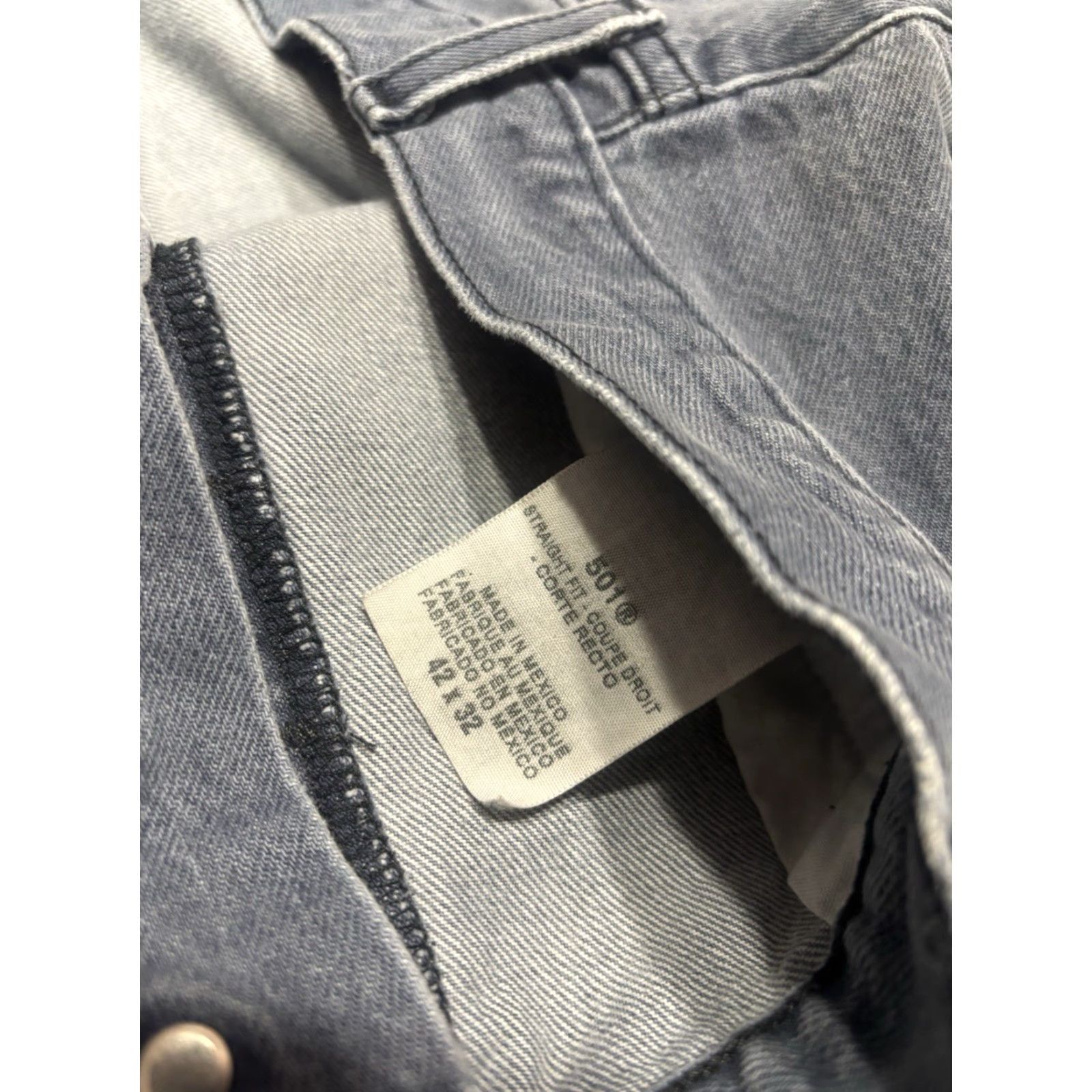 Levi's Levi's 501 Jeans Mens 42x32 Light Gray Button Fly Straight Levi's 501 Denim Regular Straight Mens Size US 42 / EU 58 - 3 Thumbnail
