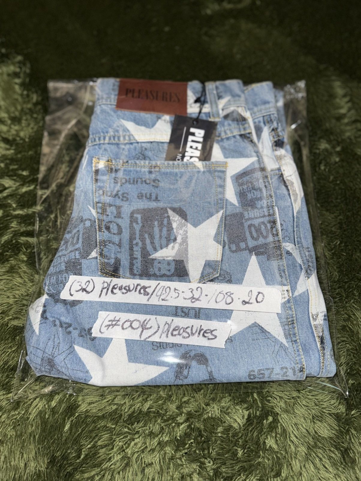 Pleasures [32] Pleasures star printed poppy denim pants light indigo Size US 32 / EU 48 - 14 Thumbnail