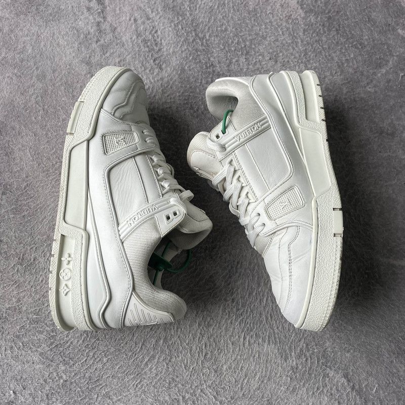 Louis Vuitton Louis Vuitton Classic Trainer Sneakers - Size US 8.5 / EU 41-42 - 7 Thumbnail