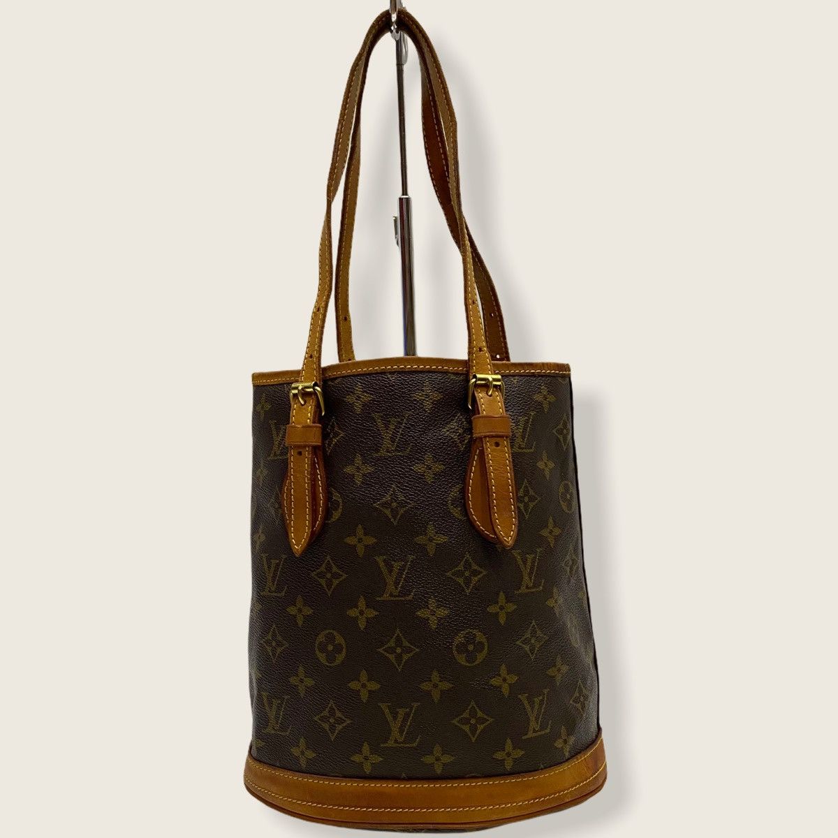 Louis Vuitton ‼️LASTDROP‼️ AUTHENTIC LOUIS VUITTON MONOGRAM BUCKET PM BAG Size ONE SIZE - 2 Thumbnail