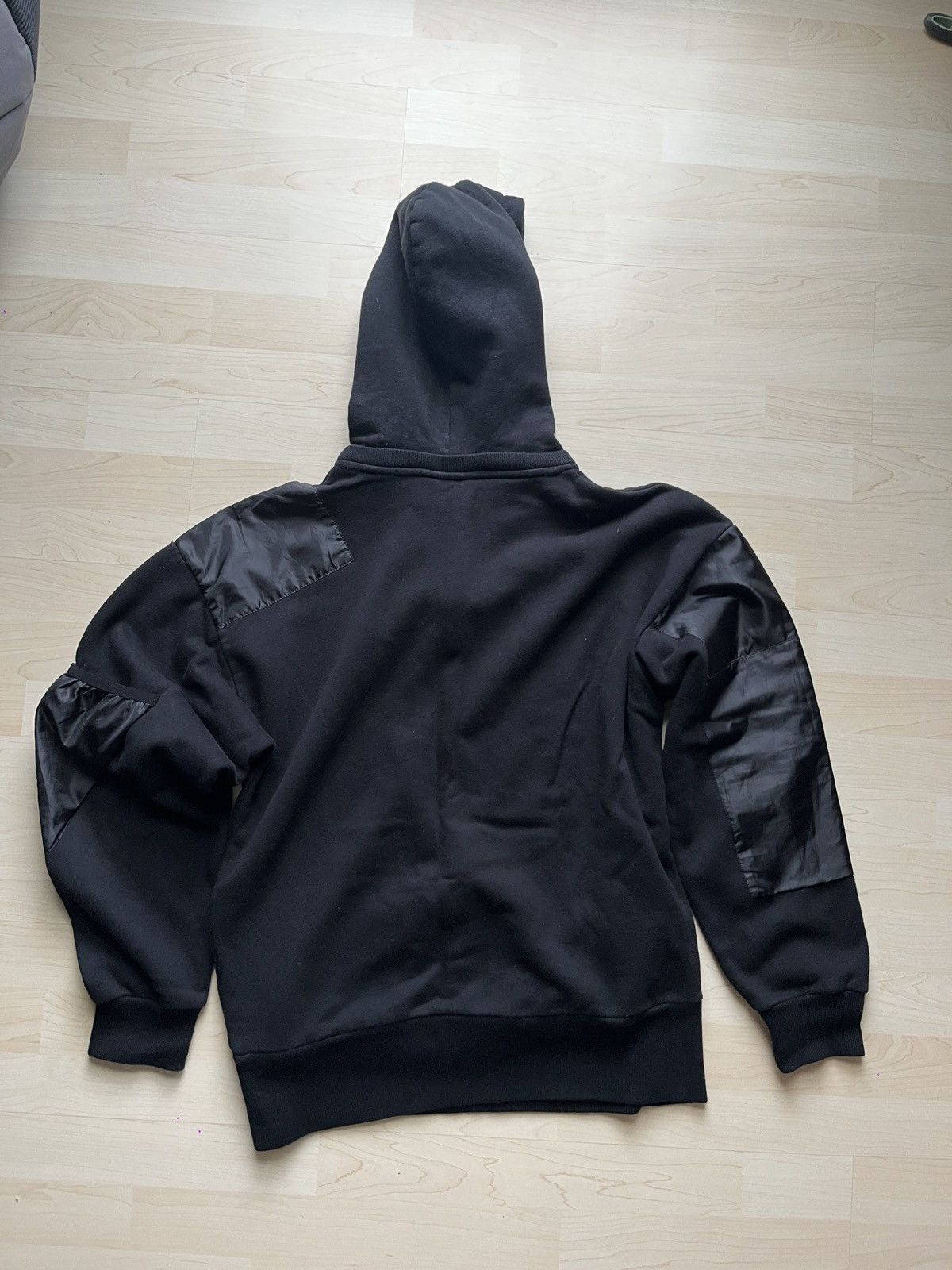 Han Kjobenhavn Han Kjøbenhavn patch hoodie nylon pocket zip satin utility Size US M / EU 48-50 / 2 - 12 Thumbnail
