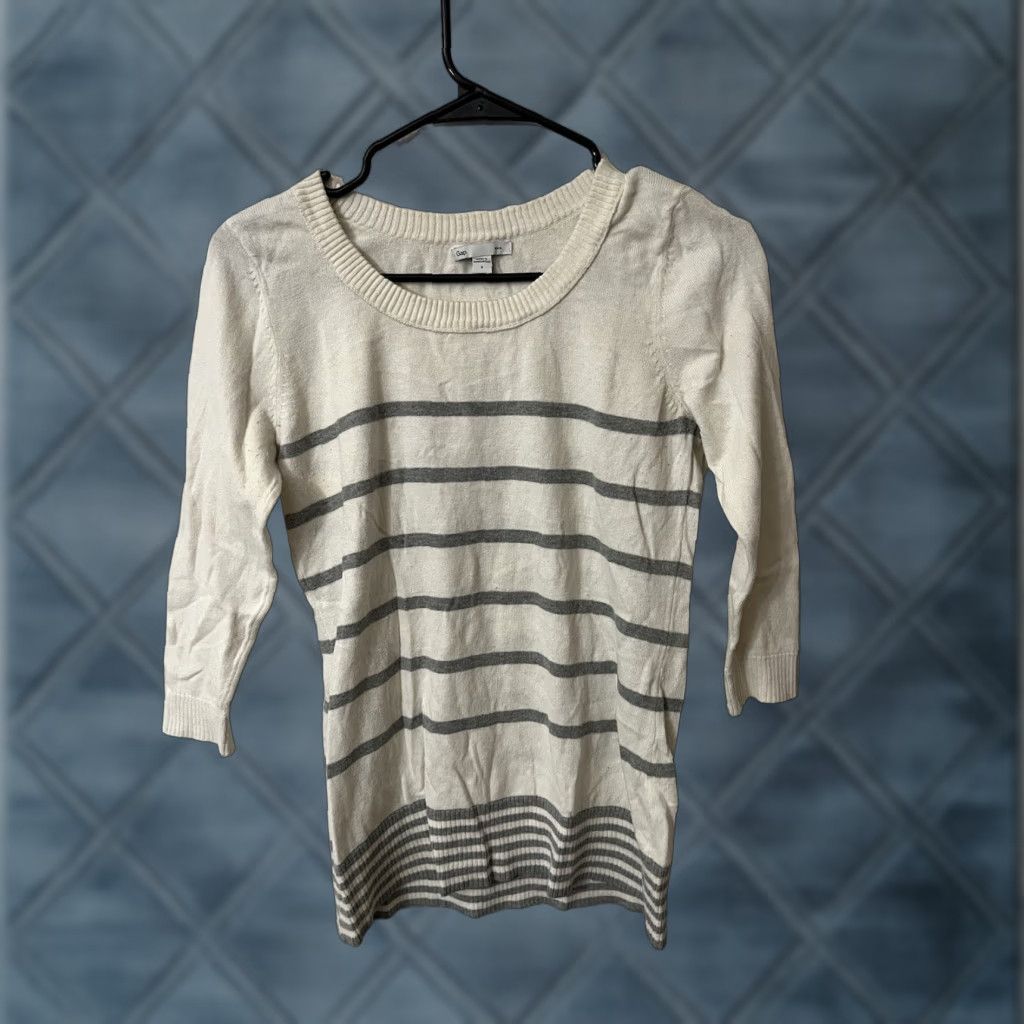 Gap Gap Women's Sweater Pullover 3/4 Sleeve White Gray Striped Size S Knit Cotton Boat Neck Pullover, Casual Vintage (Mens/Womens) Size S / US 4 / IT 40 - 1 Thumbnail