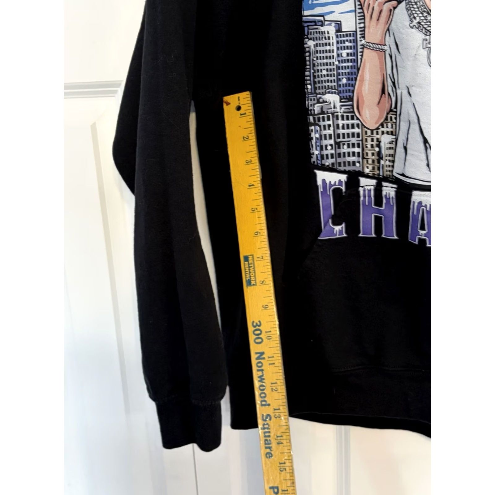 Vintage Modern Rockstar Hoodie Sweatshirt Black Unisex Large Nicrko Chainz Graphic Print Pocket Pullover Winter Mens Size US L / EU 52-54 / 3 - 4 Thumbnail
