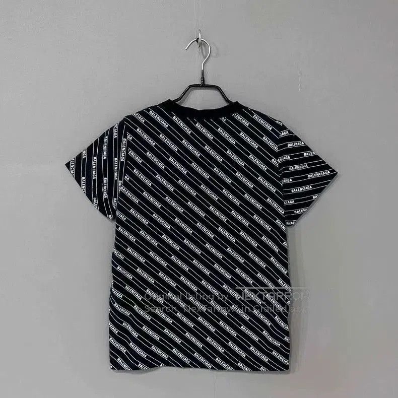 Balenciaga Balenciaga Logo All-Over Print Short Sleeve Tee. Size US M / EU 48-50 / 2 - 3 Thumbnail