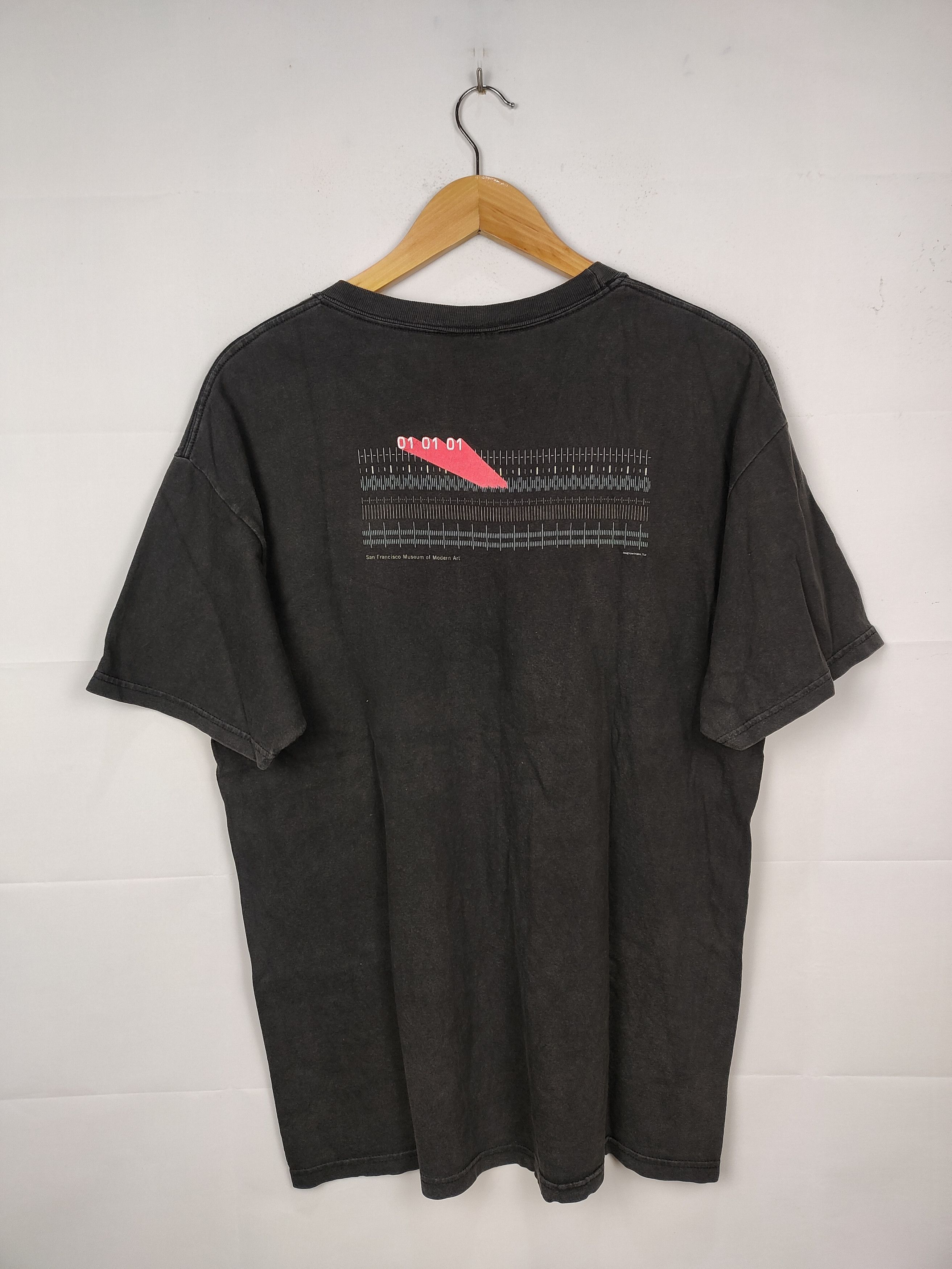 Vintage Vintage Sunfaded San Francisco Museum of Modern Art Shirt Size US L / EU 52-54 / 3 - 6 Thumbnail