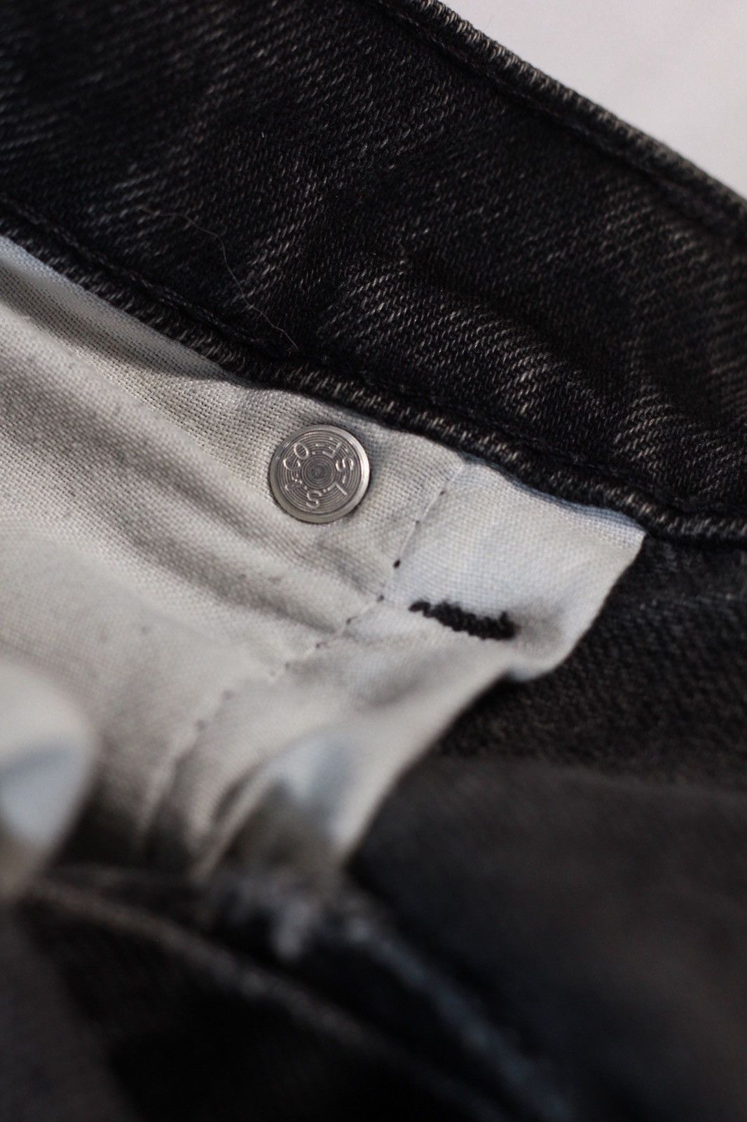 Levi's Vintage Clothing Vintage 1993 Levi’s 550 Denim Pants Made in the USA Size US 36 / EU 52 - 11 Thumbnail