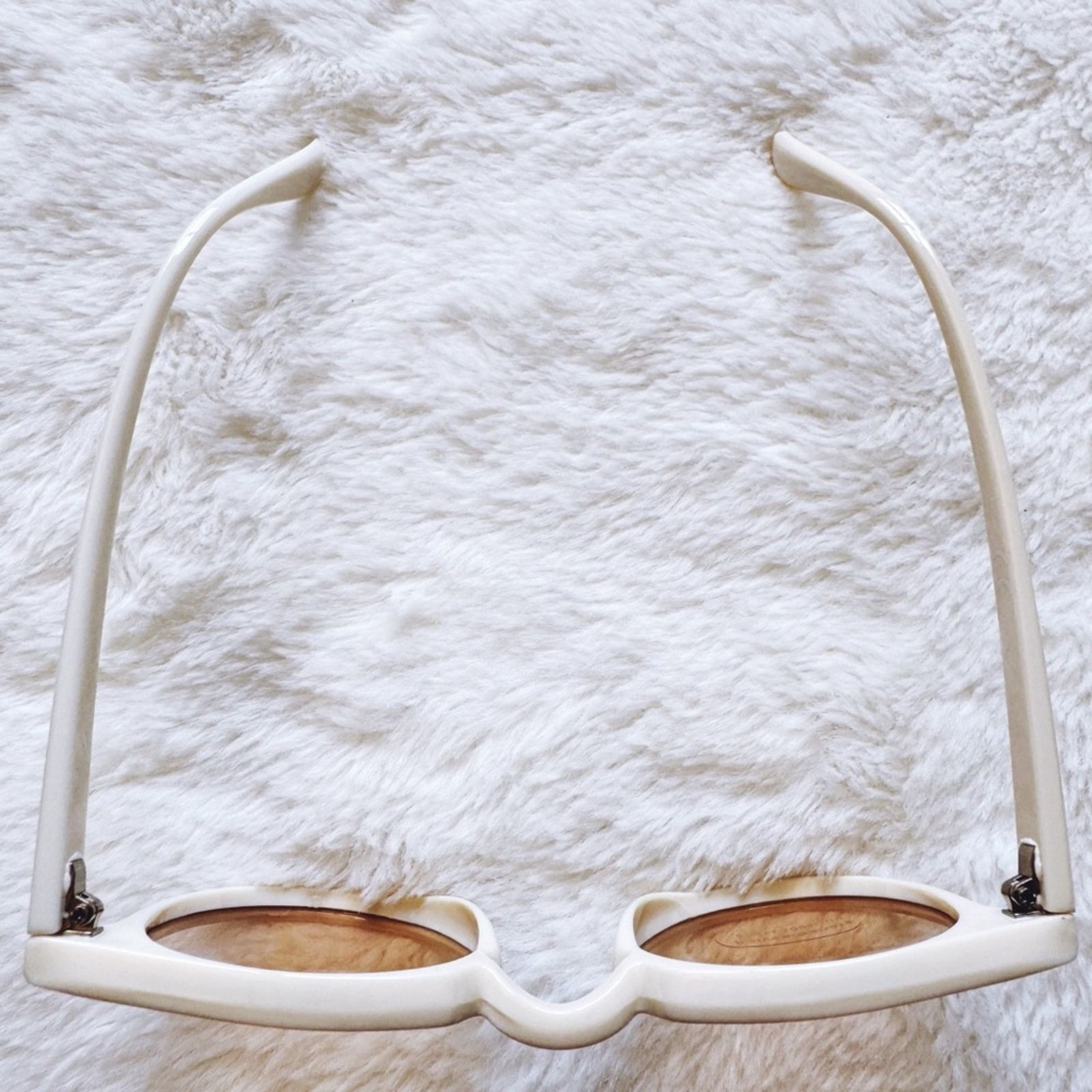 Other Paige White Round Sunglasses Size ONE SIZE - 5 Thumbnail