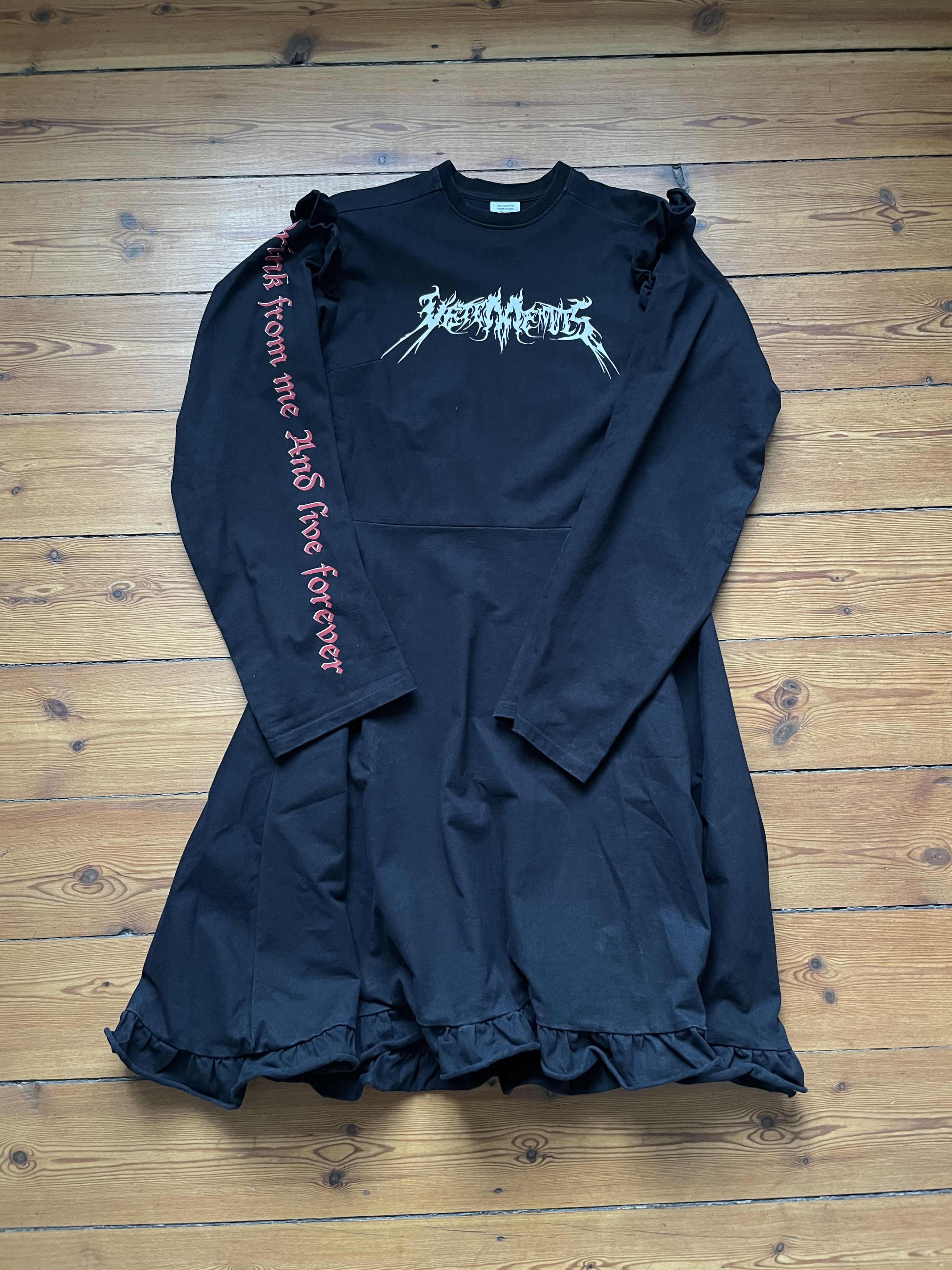 Vetements Vetements AW17 TFD Total Fucking Darkness Dress Maxidress Size S / US 4 / IT 40 - 1 Thumbnail