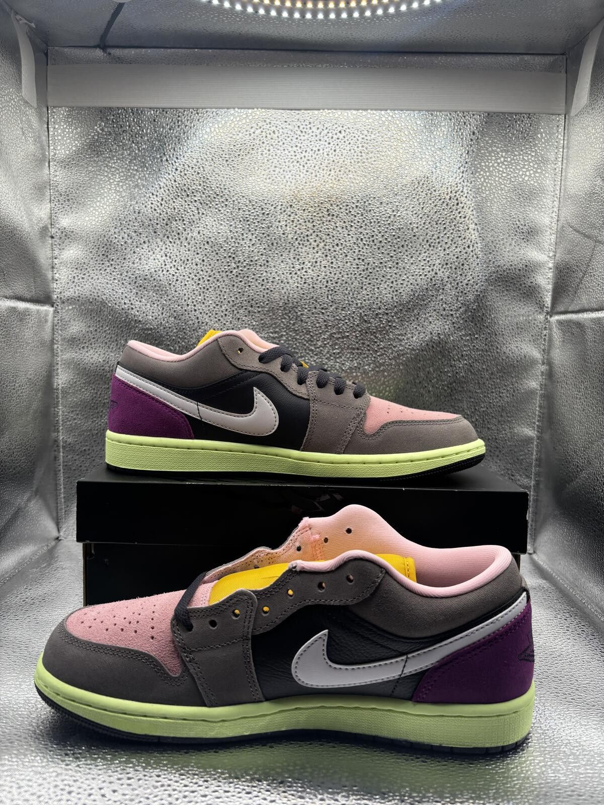Jordan Brand Air Jordan 1 low Tokyo bio hack Size US 8 / EU 41 - 5 Thumbnail