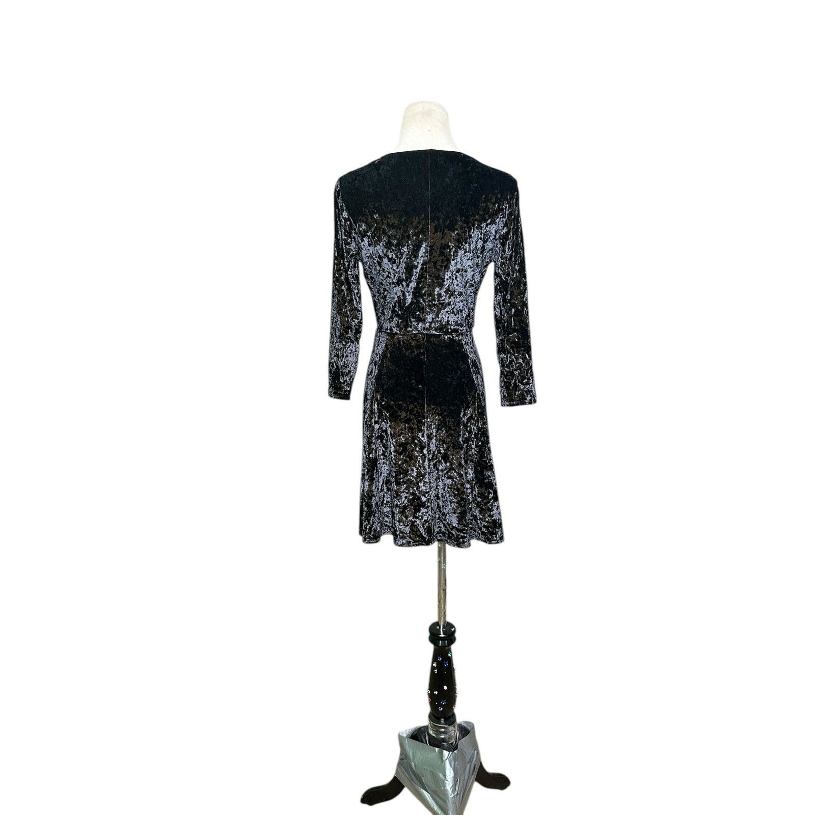 Nanette Lepore Nanette Lepore velvet fit and flare mini dress size M Size M / US 6-8 / IT 42-44 - 6 Thumbnail