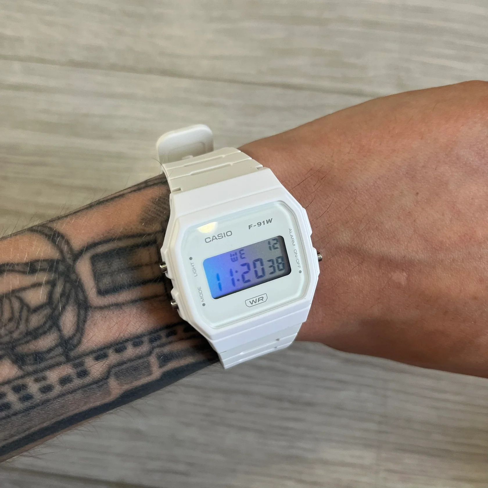 Casio Casio f-91W White & Holo "White Crystal" Digital Watch Size ONE SIZE - 3 Thumbnail