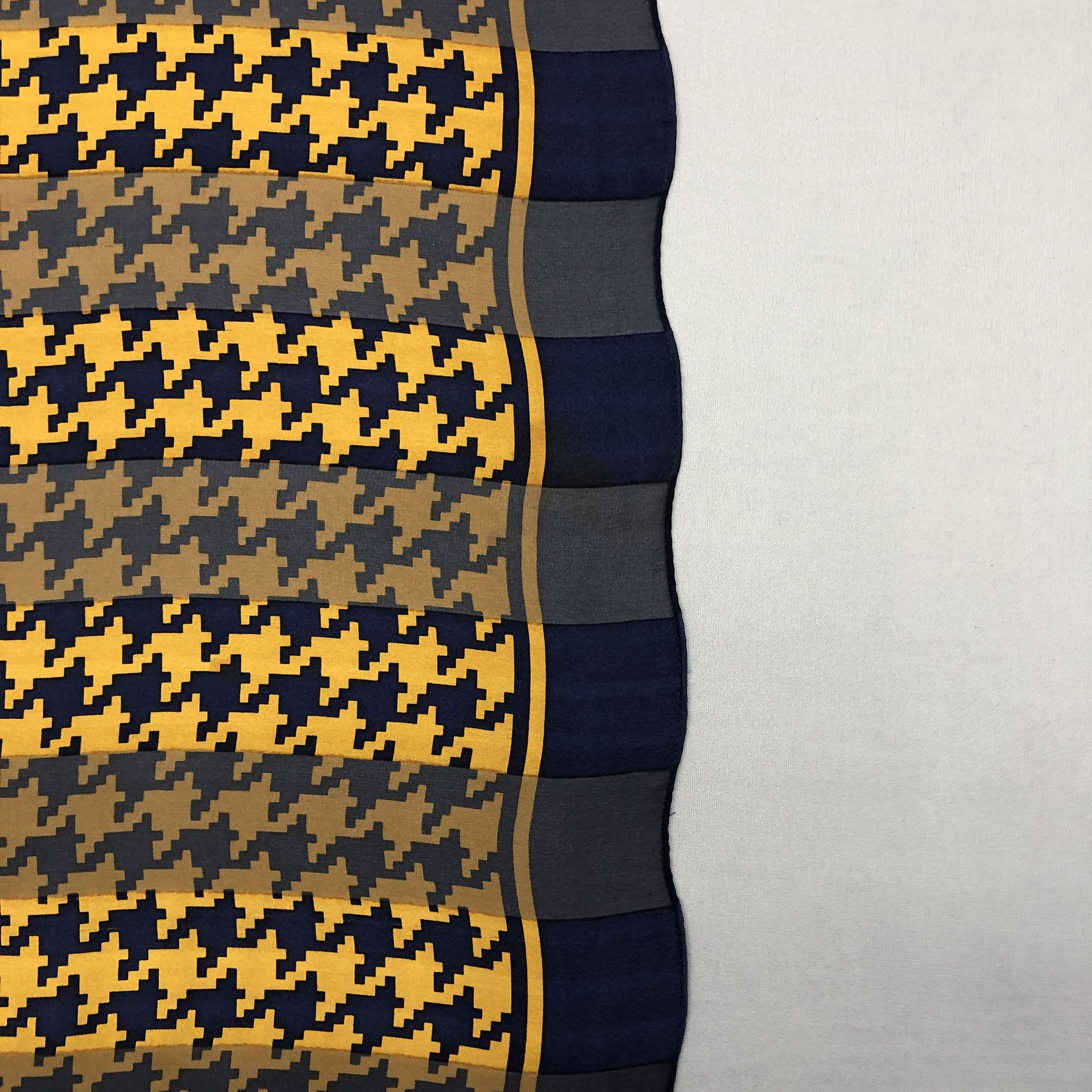 Japanese Brand Vintage Jun Ashida SILK Scarf Twill Stole Wraps Scarves Size ONE SIZE - 5 Thumbnail