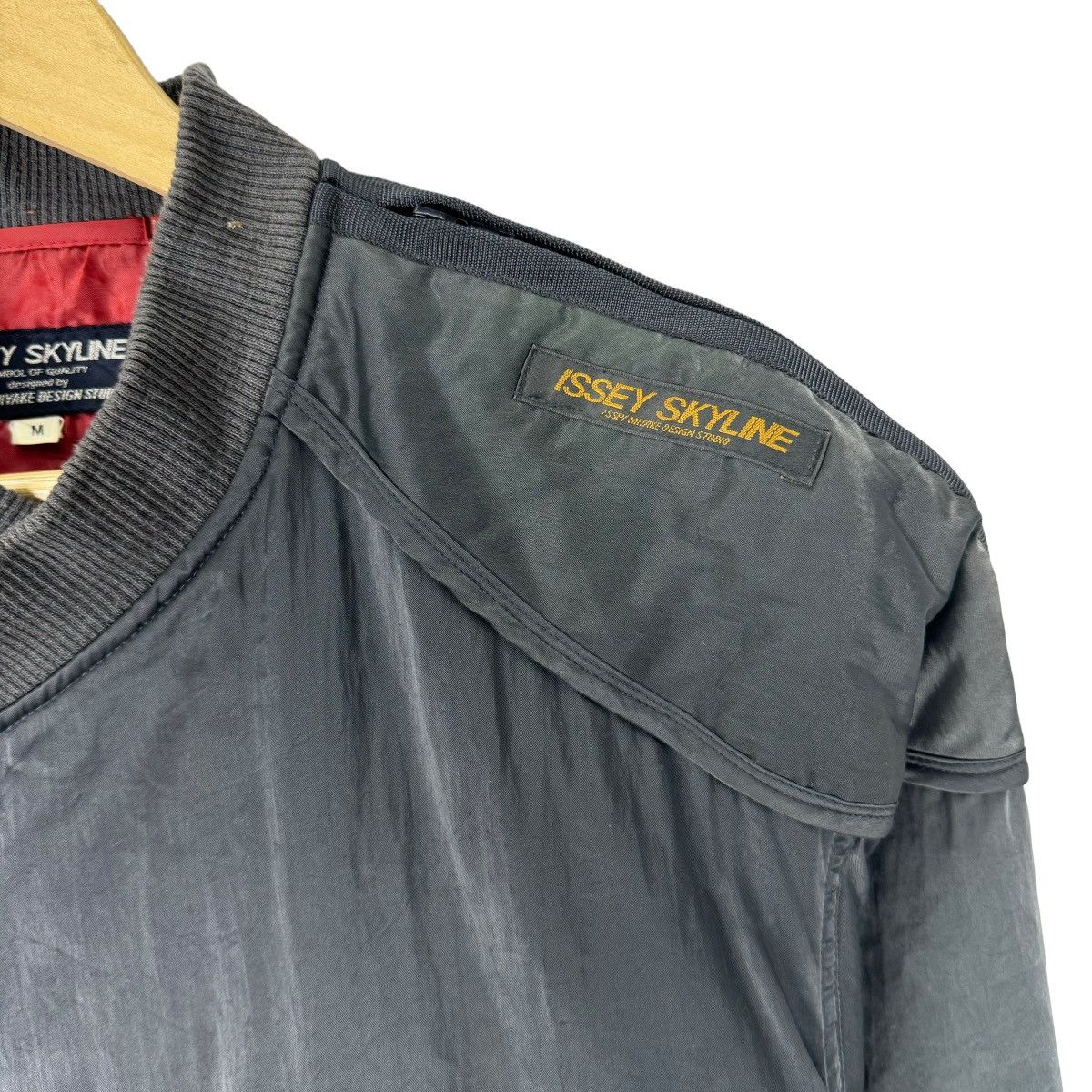 Issey Miyake 🔥80s ISSEY MIYAKE SKYLINE STUDIO BOMBER SNAP BUTTON JACKET Size US M / EU 48-50 / 2 - 11 Thumbnail