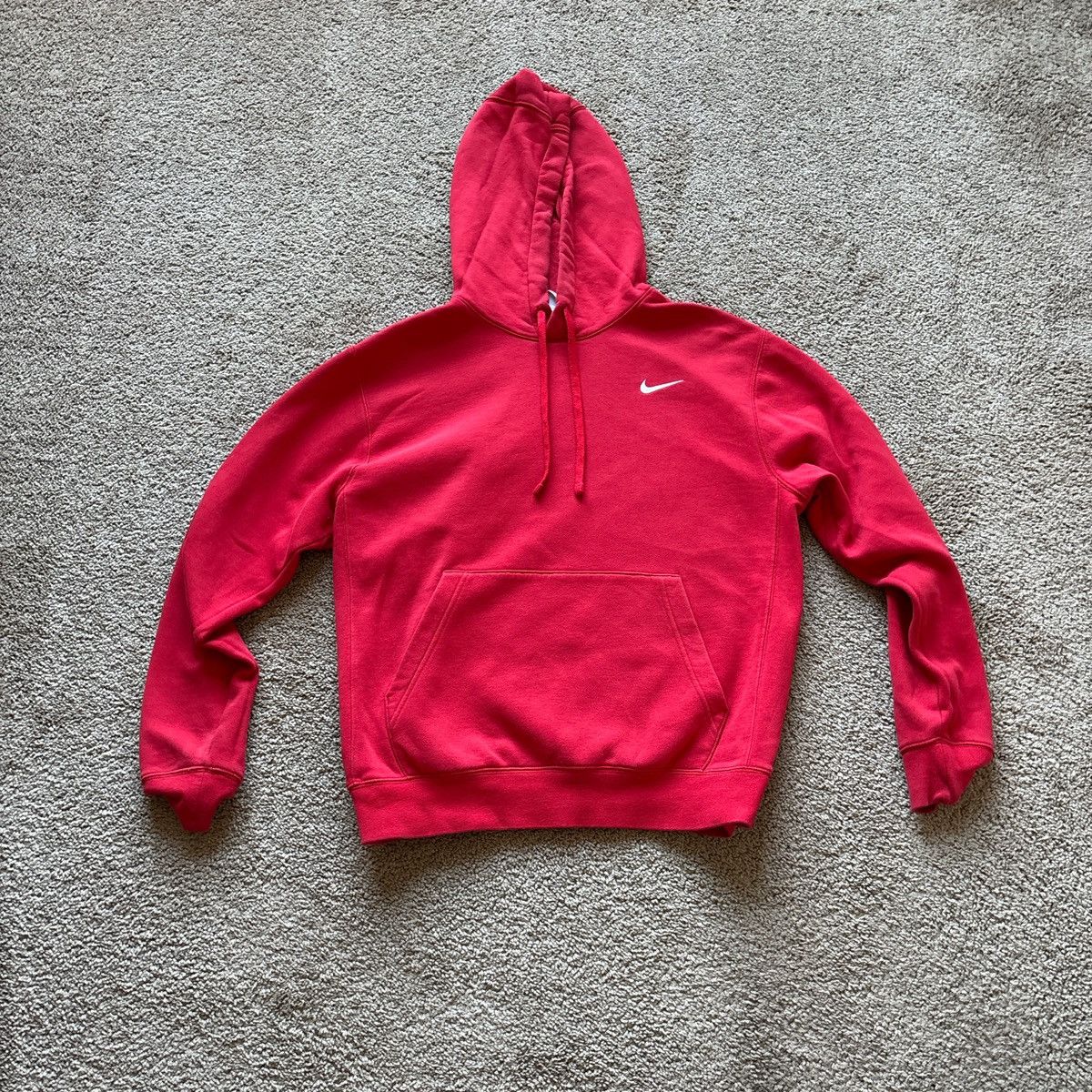 Nike Red Nike Hoodie White Swoosh Size US S / EU 44-46 / 1 - 1 Thumbnail