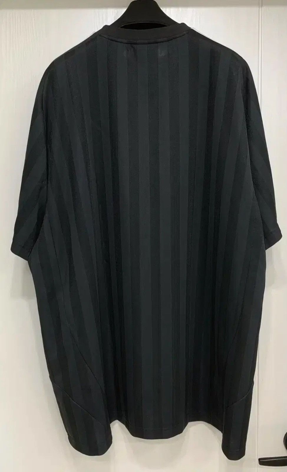 Balenciaga Balenciaga x Adidas Football Jersey Tee Size US XL / EU 56 / 4 - 2 Thumbnail