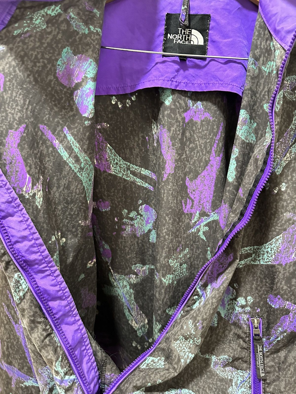 The North Face The North Face Windbreaker Jacket Design Size US L / EU 52-54 / 3 - 15 Thumbnail