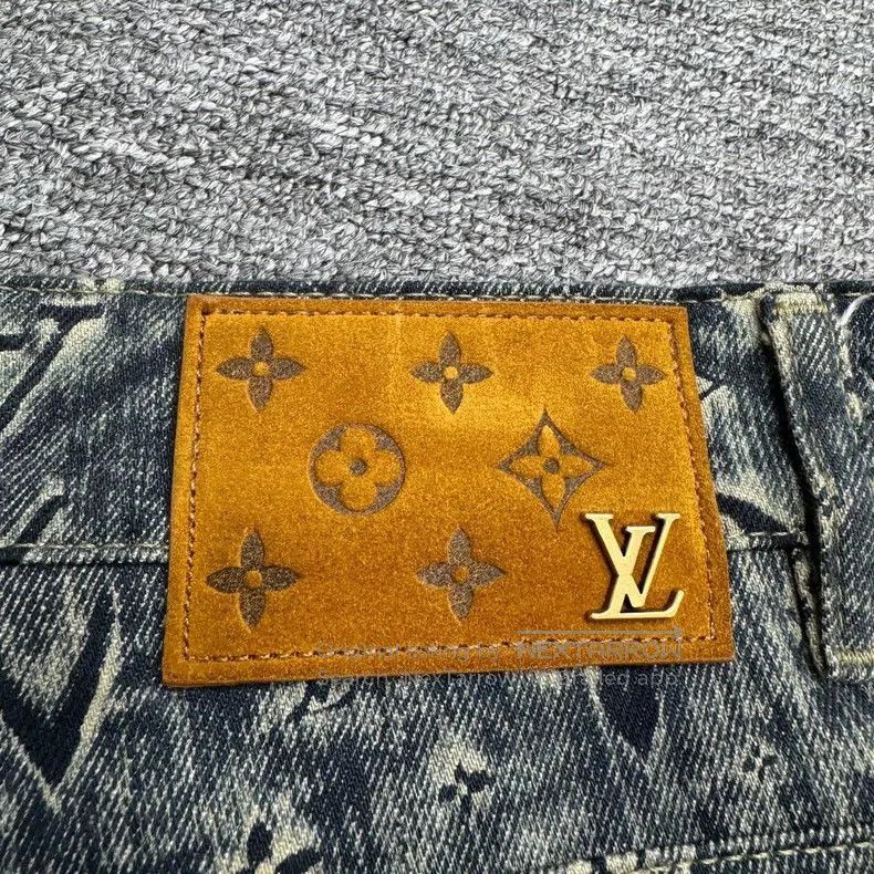 Louis Vuitton Louis Vuitton Monogram Tie-Dye Denim Jeans. Size US 30 / EU 46 - 3 Thumbnail