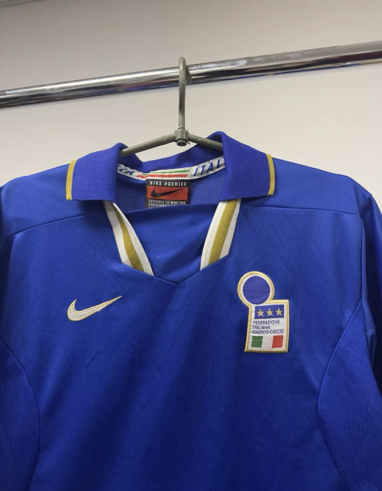 Nike × Vintage Nike Italy Vintage Jersey 1996/1997 Azzuri World Cup Size US S / EU 44-46 / 1 - 2 Thumbnail