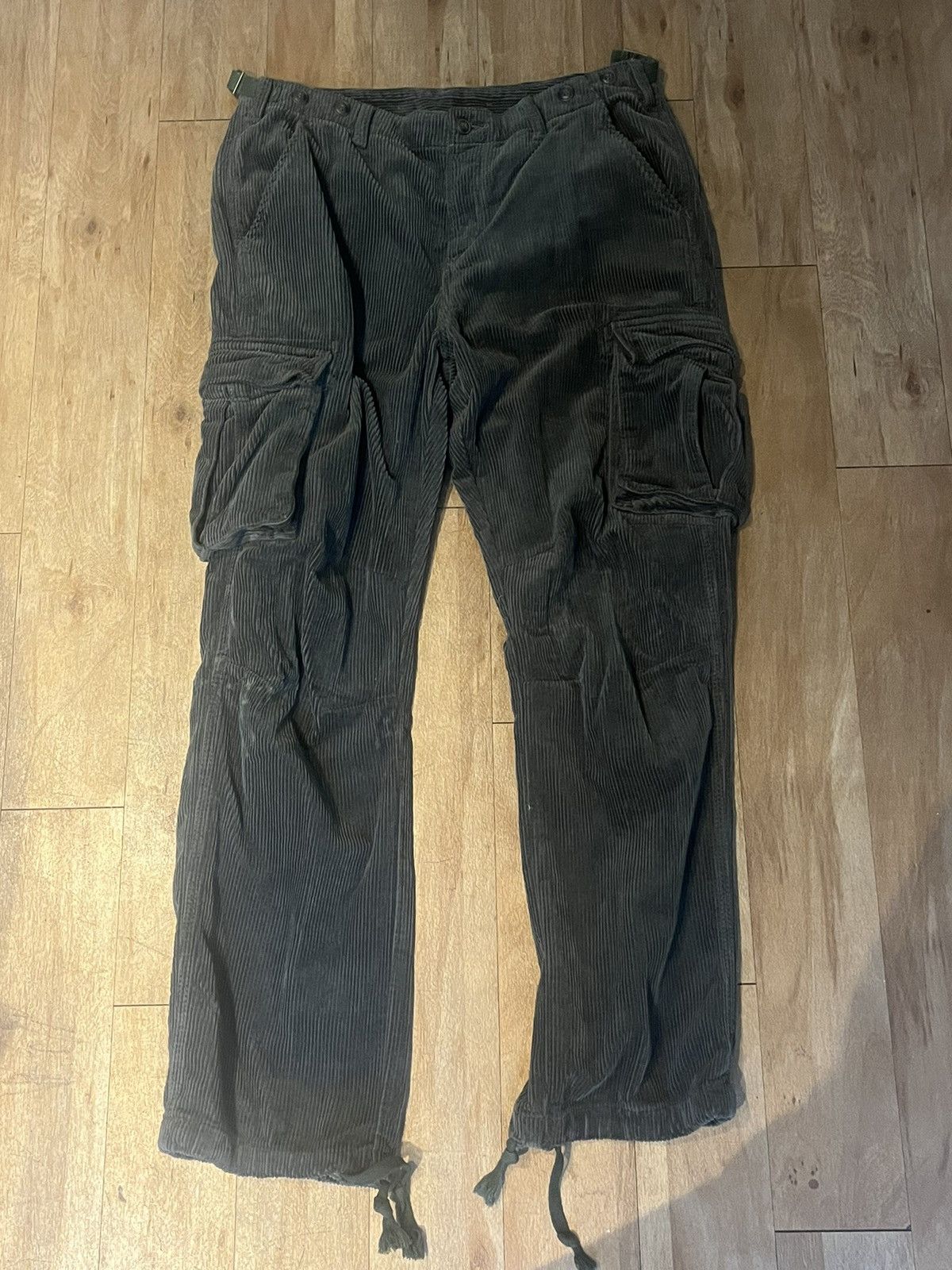 MNML MNML corduroy cargos Size US 34 / EU 50 - 1 Thumbnail