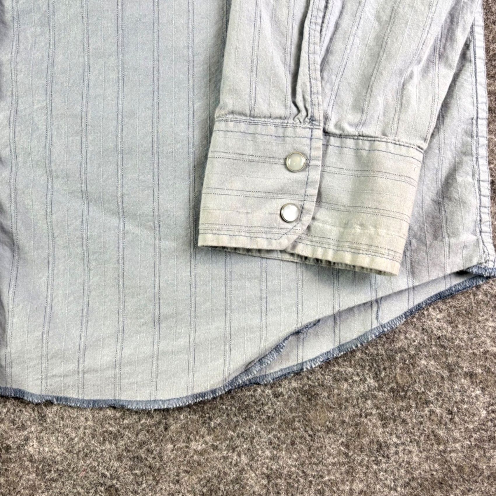 Aeropostale Aeropostale Mens Long Sleeve Pinstripe Western Button Up Shirt XL Blue Vintage Size US XL / EU 56 / 4 - 6 Thumbnail