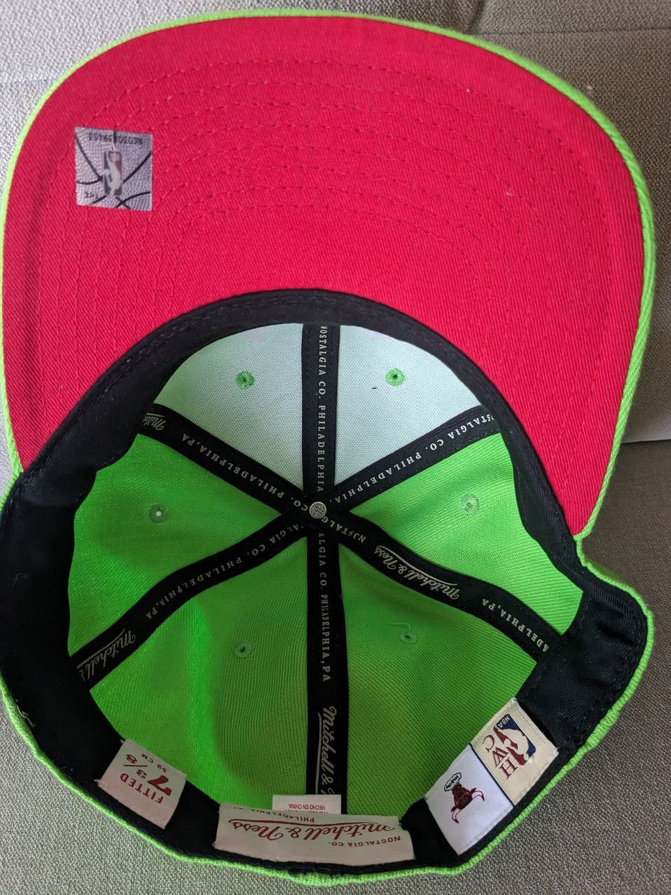 Mitchell & Ness Mitchell & Ness Chicago Bulls Windy City Neon Fitted Cap Size ONE SIZE - 3 Thumbnail