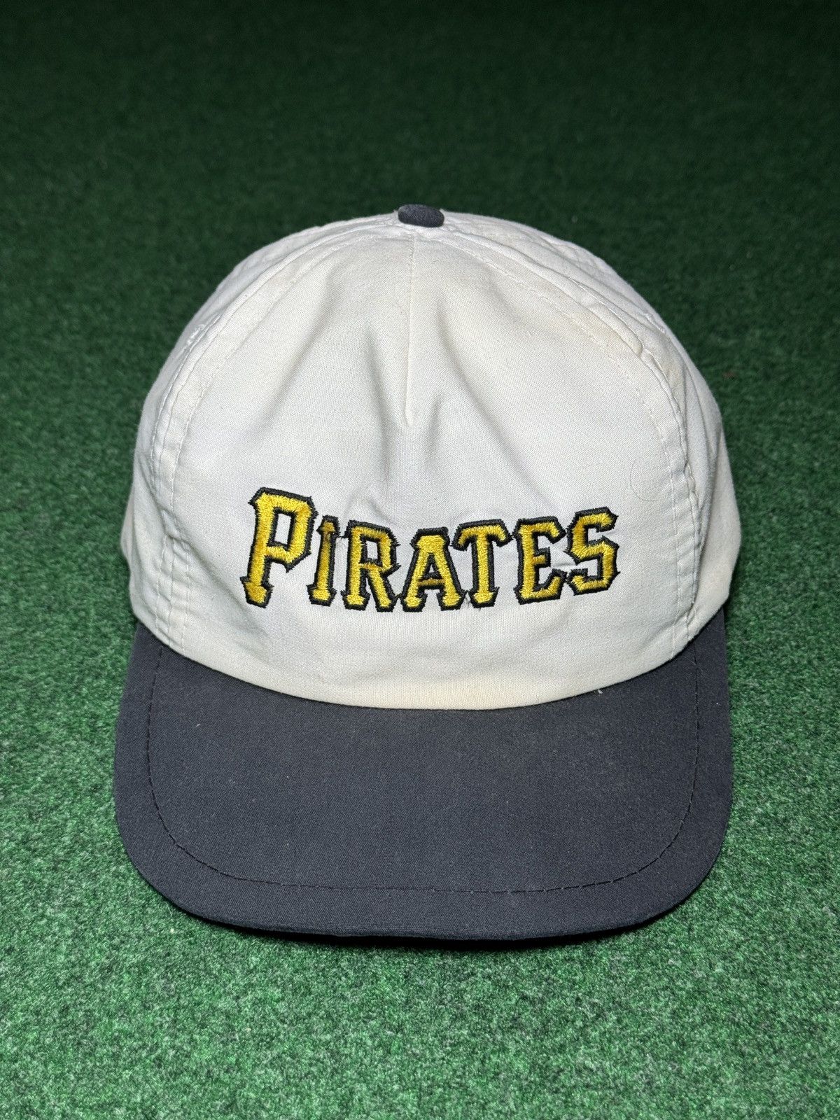 MLB Pittsburgh Pirates Snapback Vintage 90s Baseball Cap Hat Size ONE SIZE - 1 Thumbnail